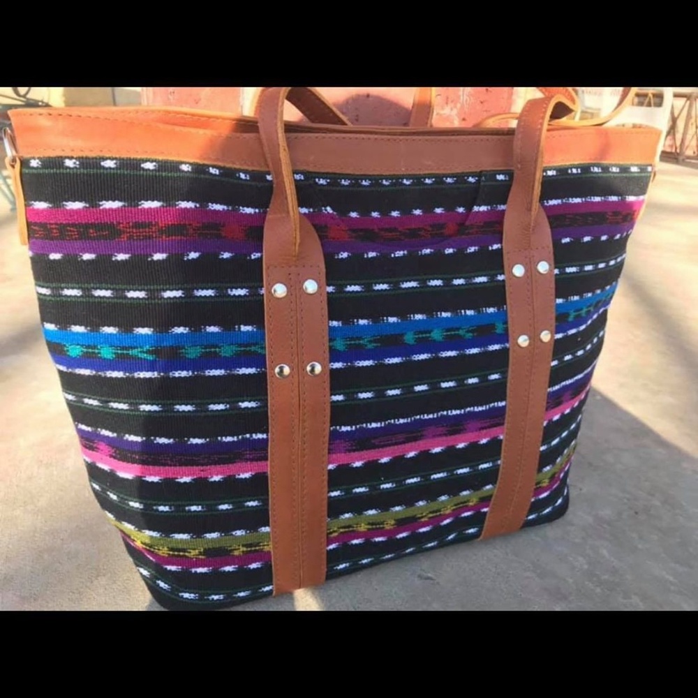 ❌ SOLD ❌ EUC Nena & Co Luna Olga